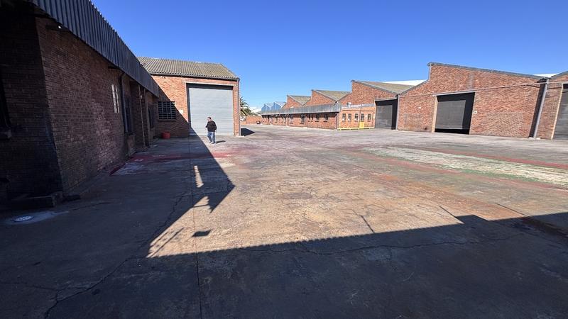 To Let Commercial Property for Rent in Montague Gardens Western Cape